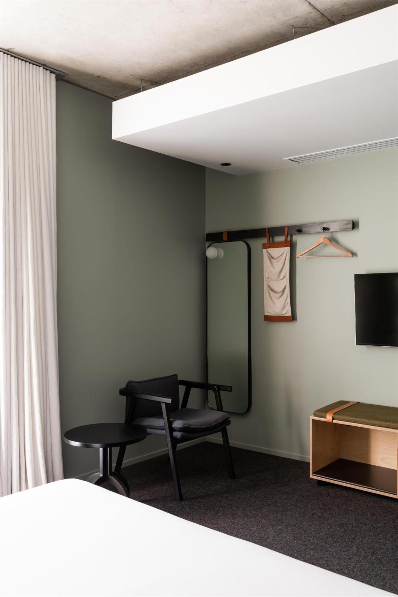 Alex Hotel Perth Bagian luar foto